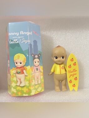 Sonny Angel Hello! Jeju SECRET Surfer